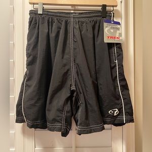 NWT Trek Women's Trail‎ Rider Short Women's X-Large Black Biking